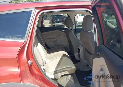 2016 Ford Escape Se z USA, uszkodzony, nr VIN 1FMCU9GX1GUA47965